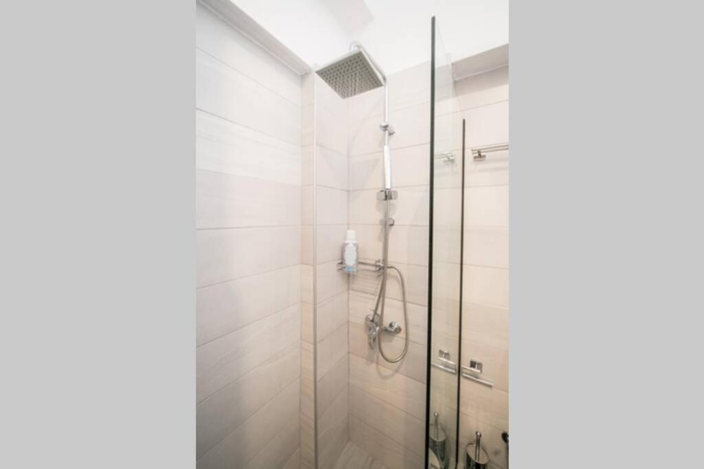 Belajo Central Apartment And Jacuzzi !! Volos Exterior foto