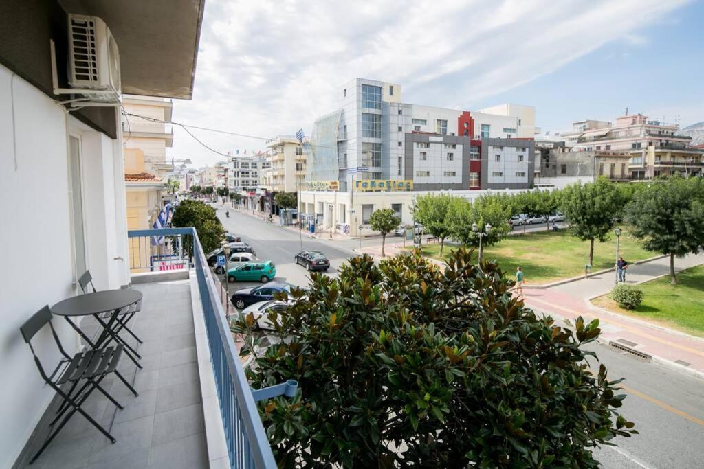 Belajo Central Apartment And Jacuzzi !! Volos Exterior foto