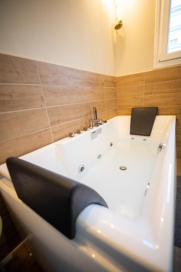 Belajo Central Apartment And Jacuzzi !! Volos Exterior foto